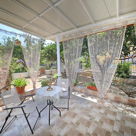 Vasia'S Small Villa Skopelos Town Exterior photo